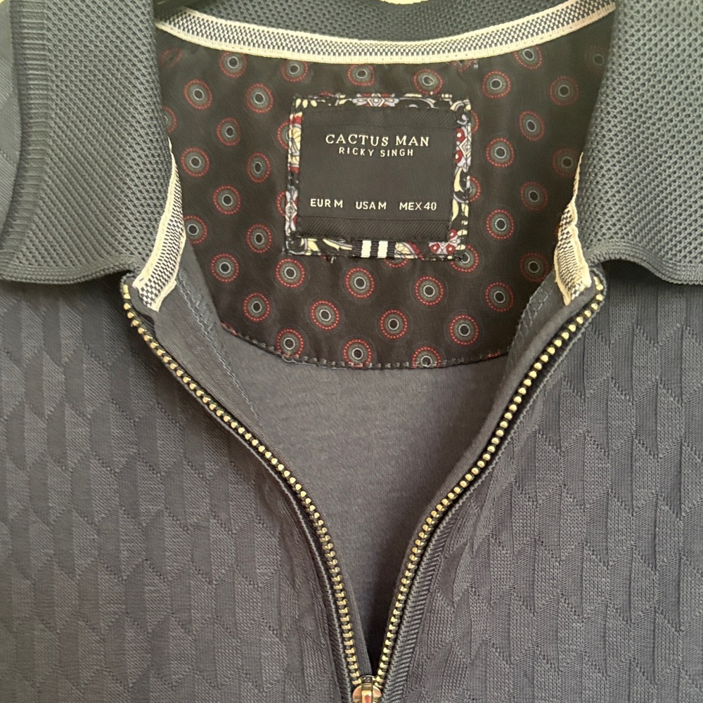 Cactus Man Dark Blue Polo Shirt size medium zippered - Picture 3 of 5